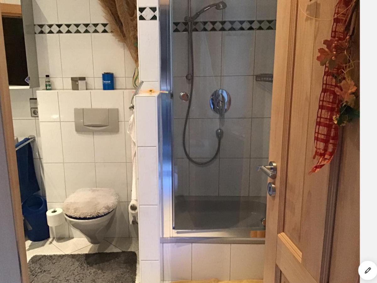 Doppelzimmer Dachgeschoss, Schnelles Wlan, Arbeitsplatz Und Garten Winningen Buitenkant foto